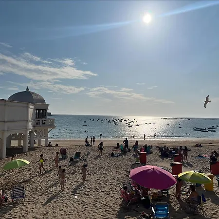 Cádiz, Ciudad Y Playa